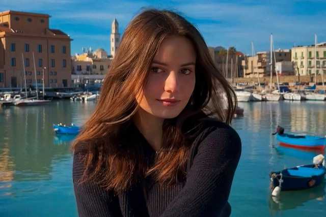 Bianca Versienti, 18enne barese vincitrice di "InediTo": �Scrittura rifugio per i miei pensieri�